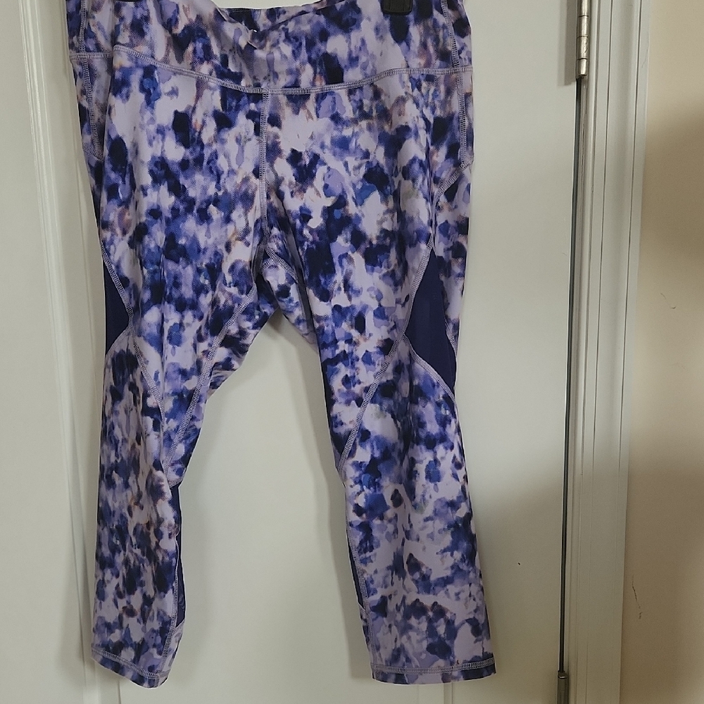 Old Navy Womens Leggings - Blue and Purple Print